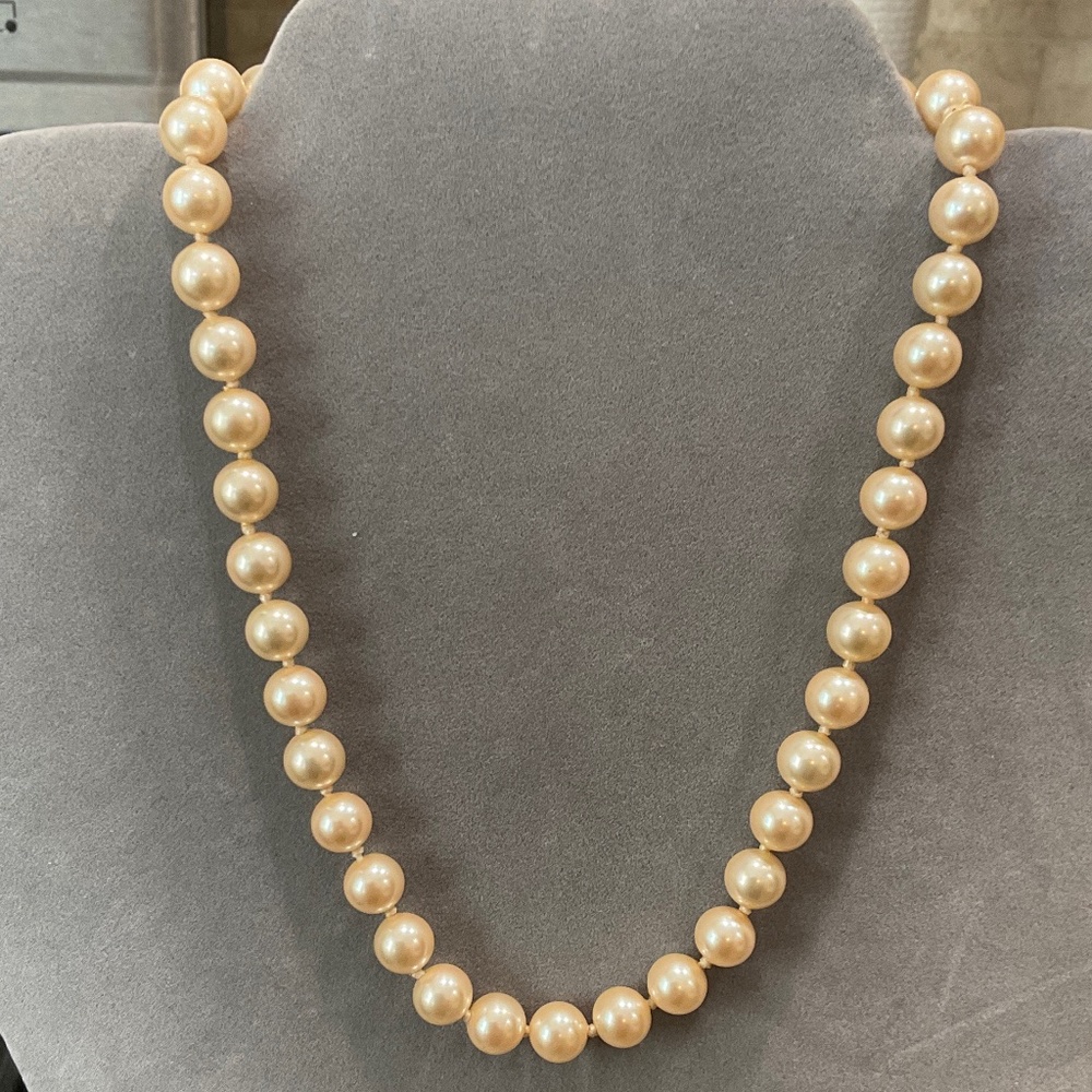 Vintage 14” Marvella Pearl Choker Necklace